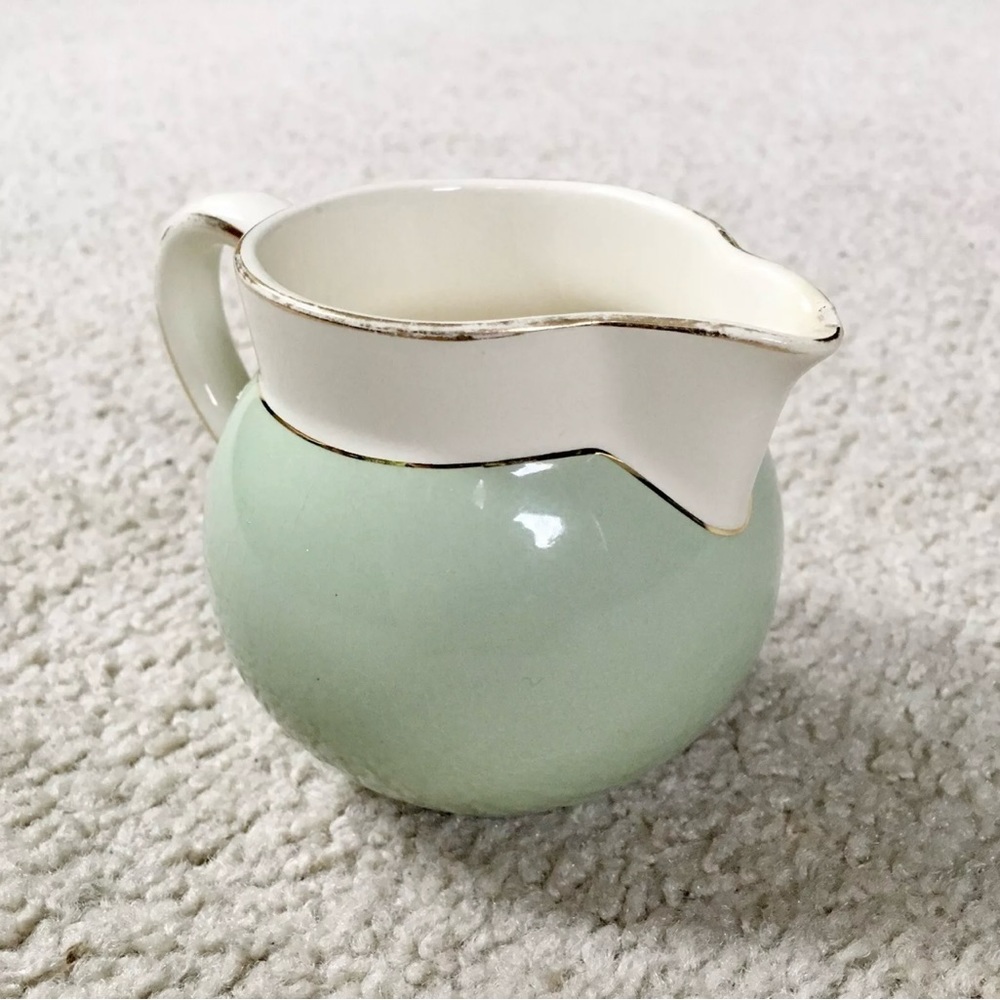 Vintage VILLEROY & BOCH Green and White Porcelain Creamer METTLACH France-Saar